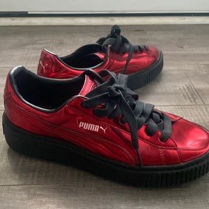 Metallic red pumas 7.5 in women’s